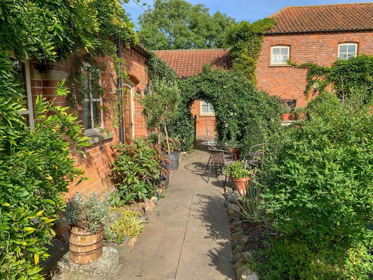 Stable Cottage Withernwick Extérieur photo